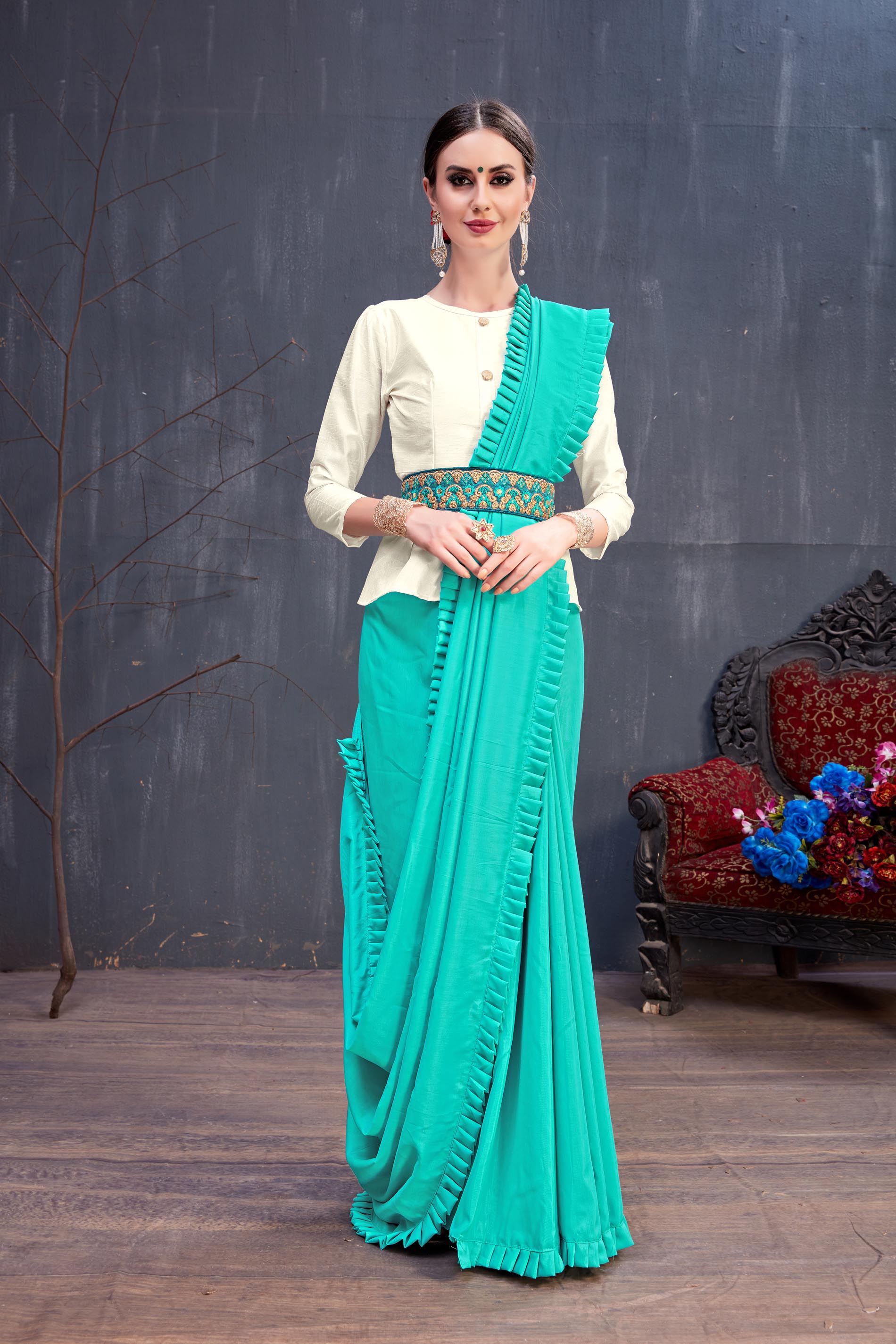 Designer Party Wear Sarees At Wholesale Rates