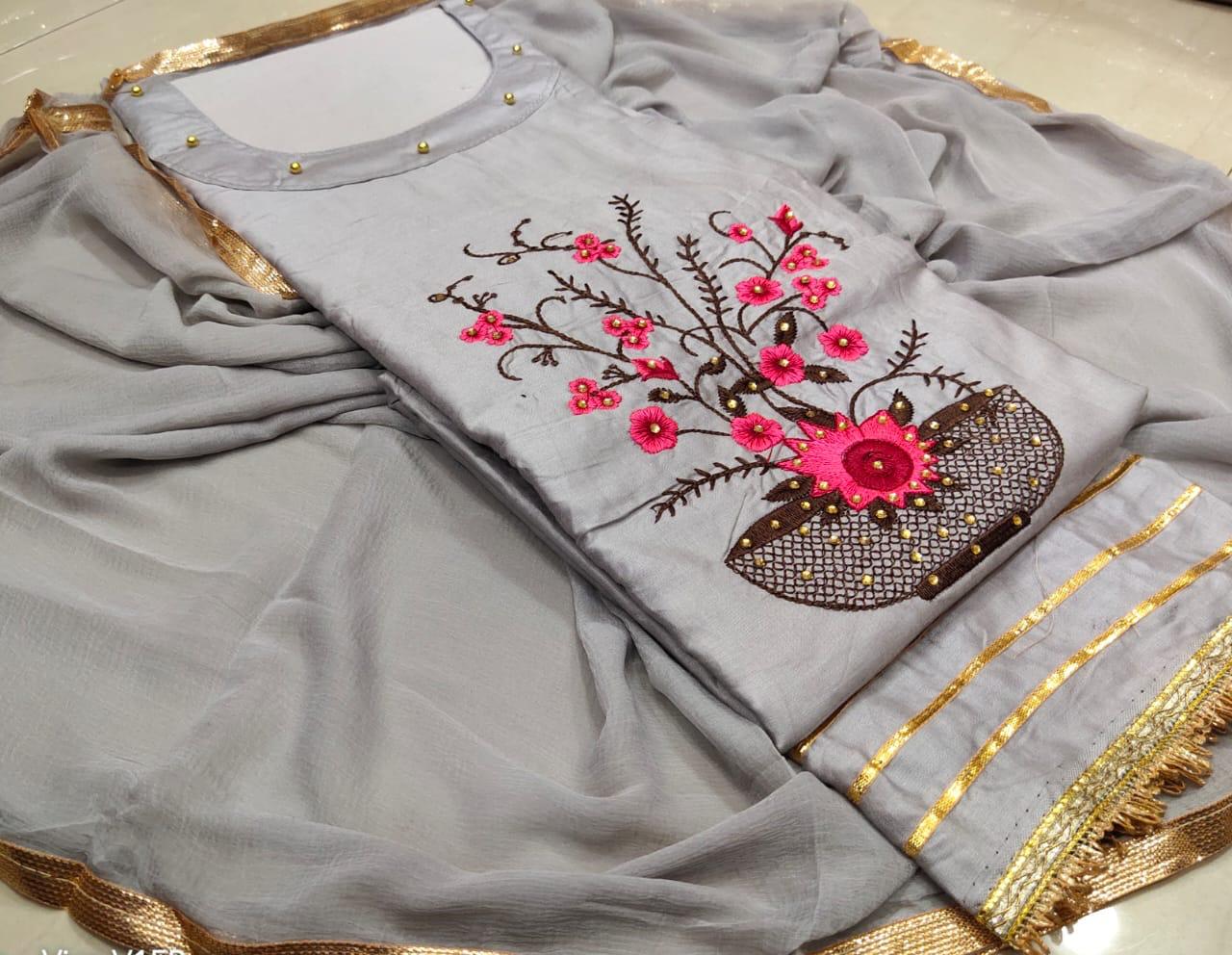 Non Catalog Pure Glace Cotton With Embroidery Handwork Dress...