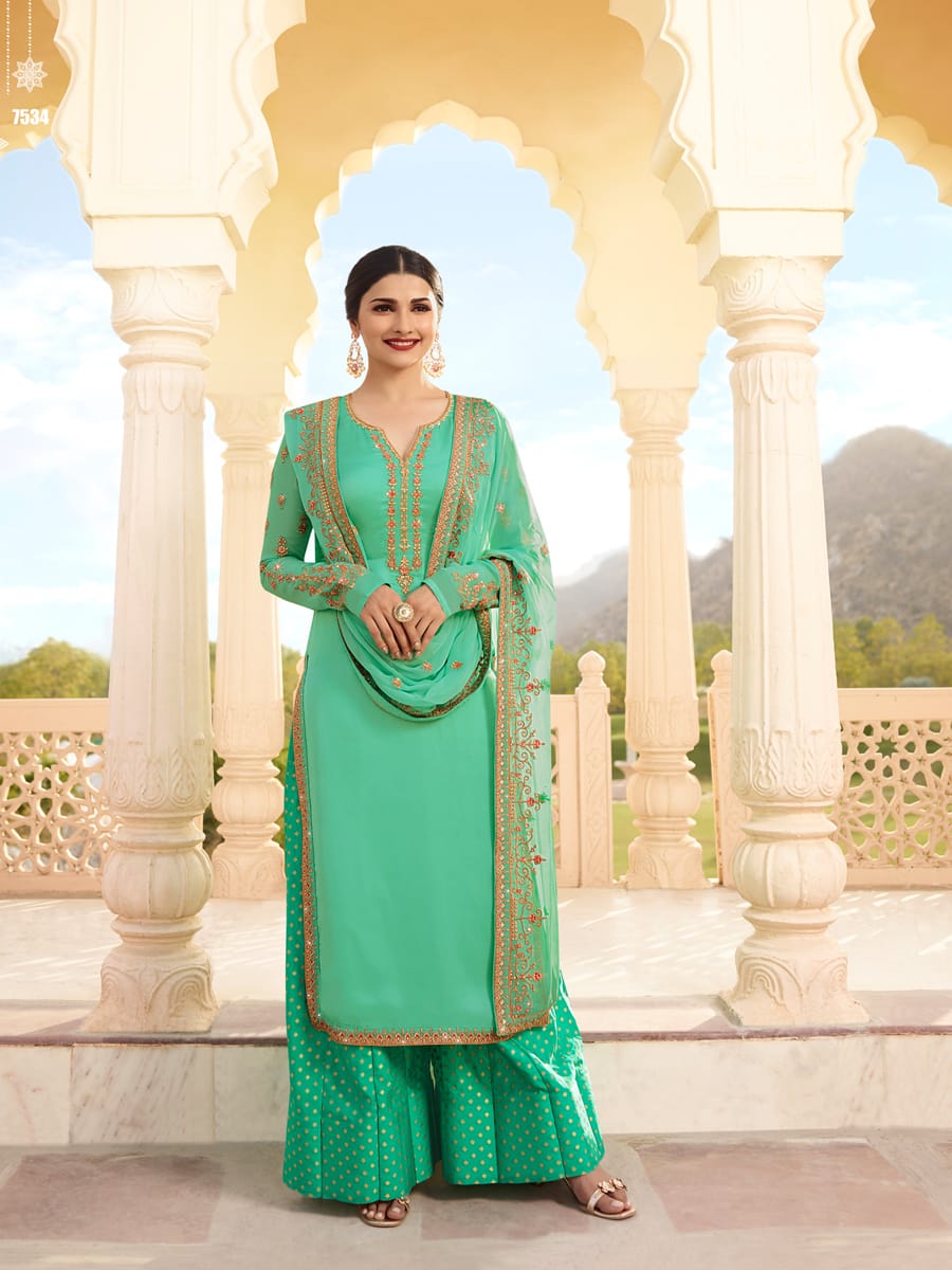 Dhamaka Offer Online Sale Of Heavy Salwar Kameez At Awesome ...