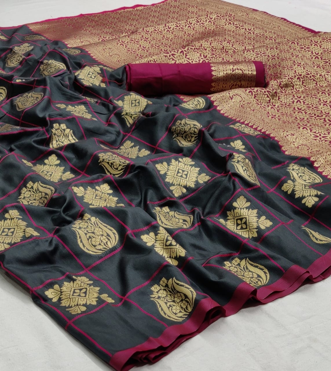 Minakari Silk Traditional Pure Silk Weaving Sarees Collectio...