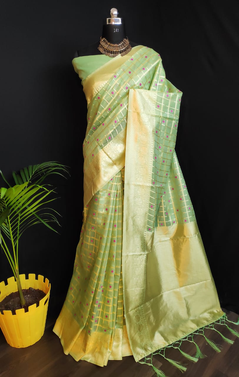 Soft Weaving Banarasi Silk Sarees At Awesome Price