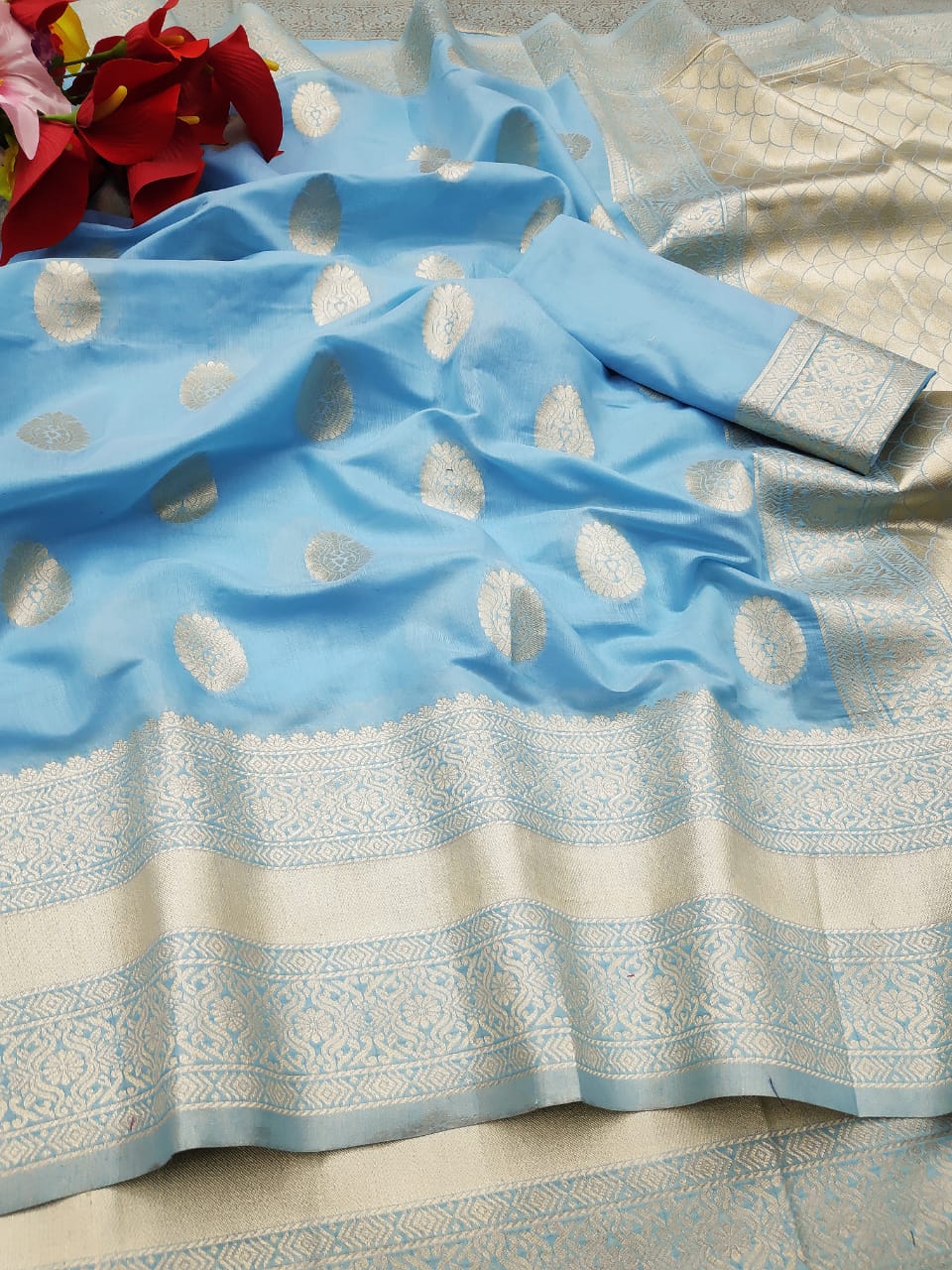 Latest Soft Cotton Silk With Jacquard Weaving Butta Sarees A...