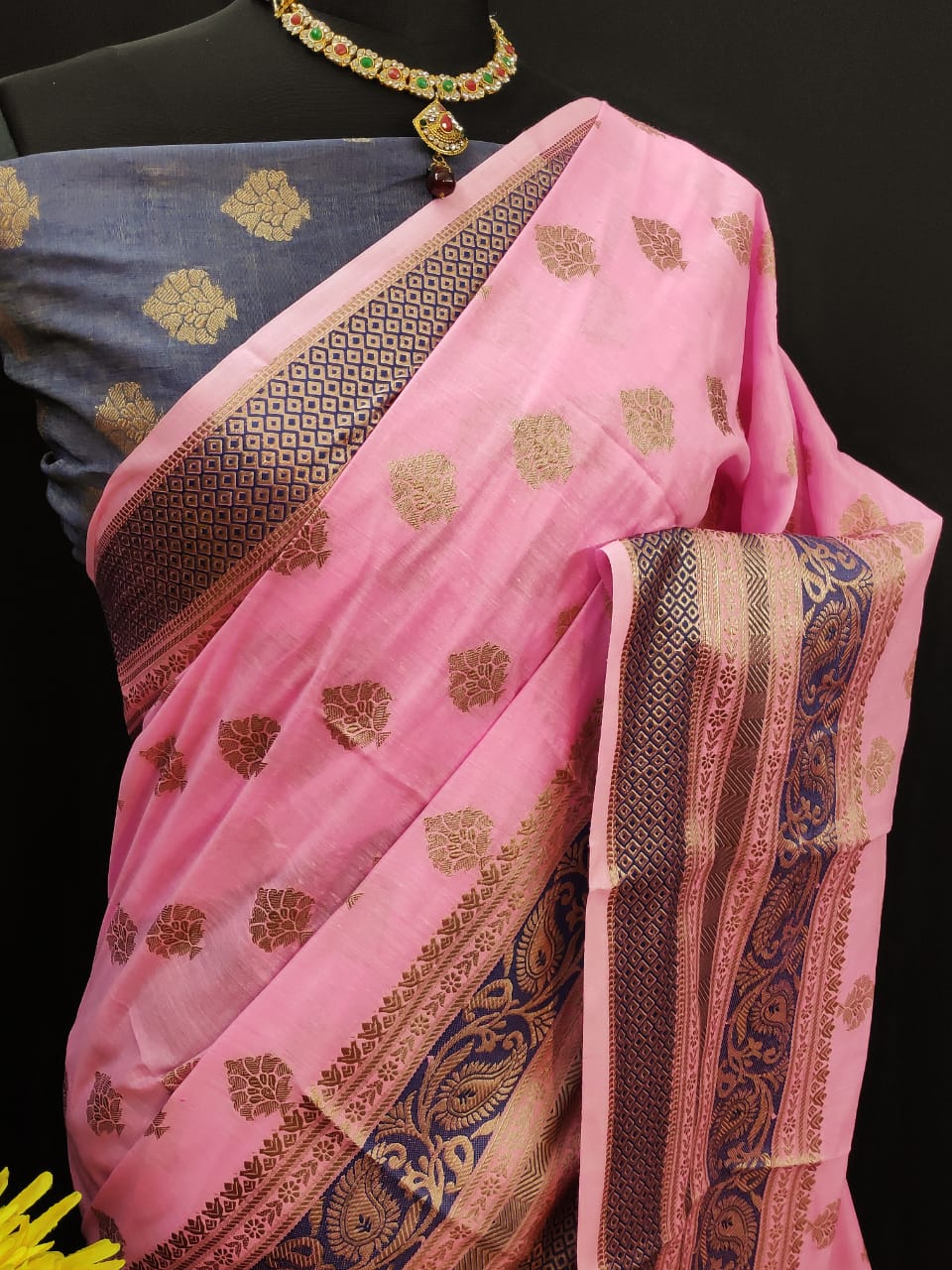 Latest Non Catalog Soft Silk Traditional Saree Collection At...
