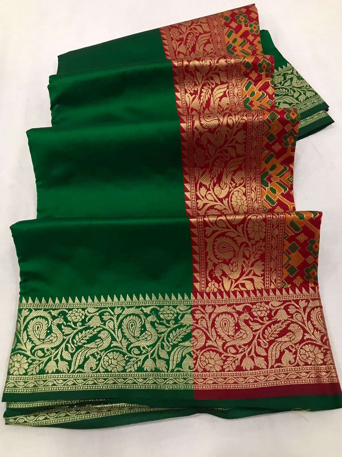 Ran jan soft silk with rich pallu saree collection