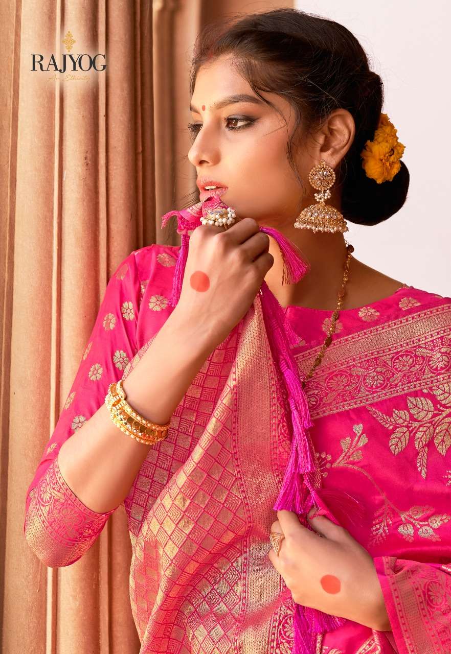Aasmaan Silk Pure Silk Weaving Heavy Wedding Wear Sarees Col...