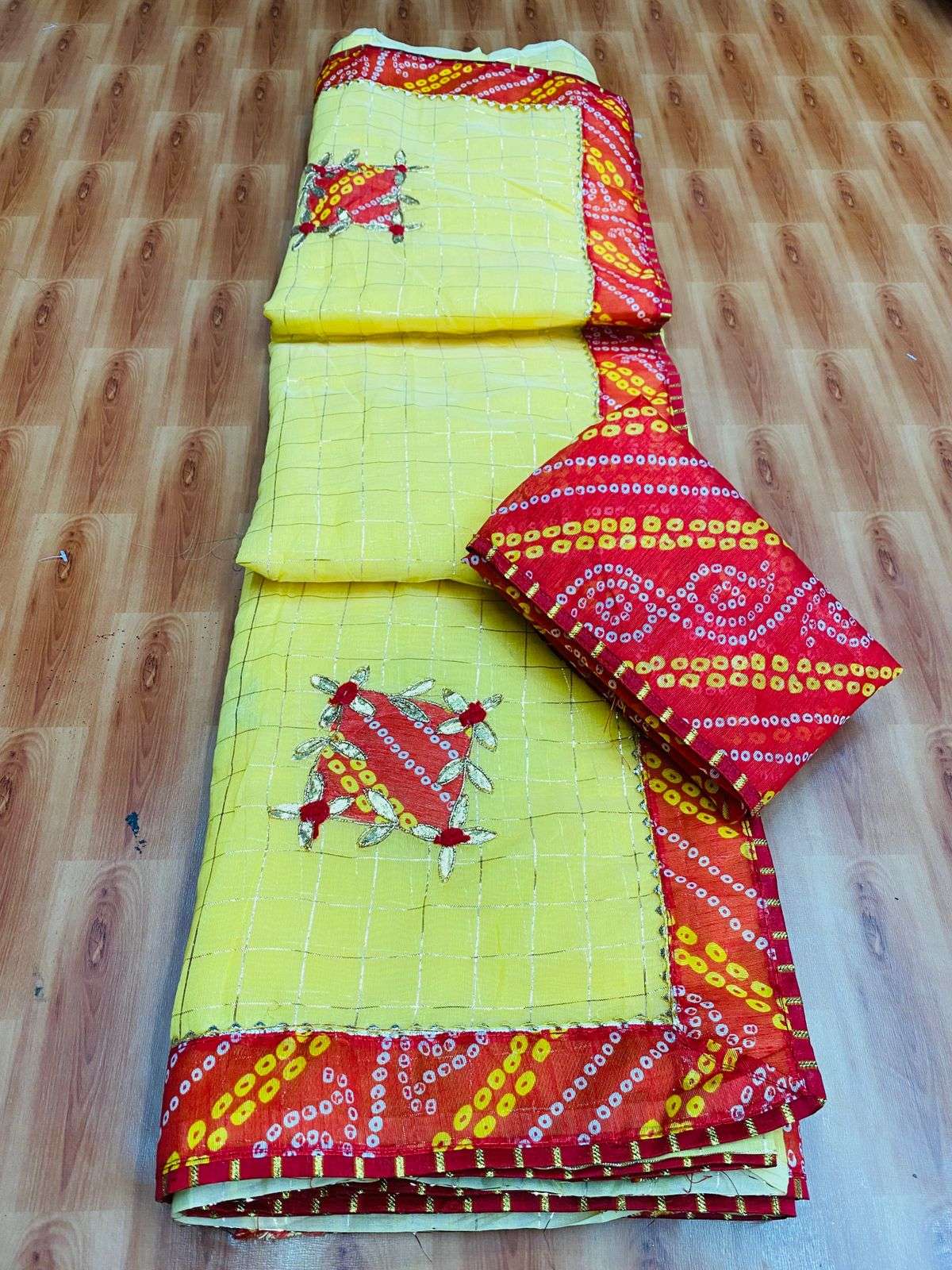 LATEST SUMMER SAREE WITH COTTON CHEX FABRIC INDIAN TRADITION...