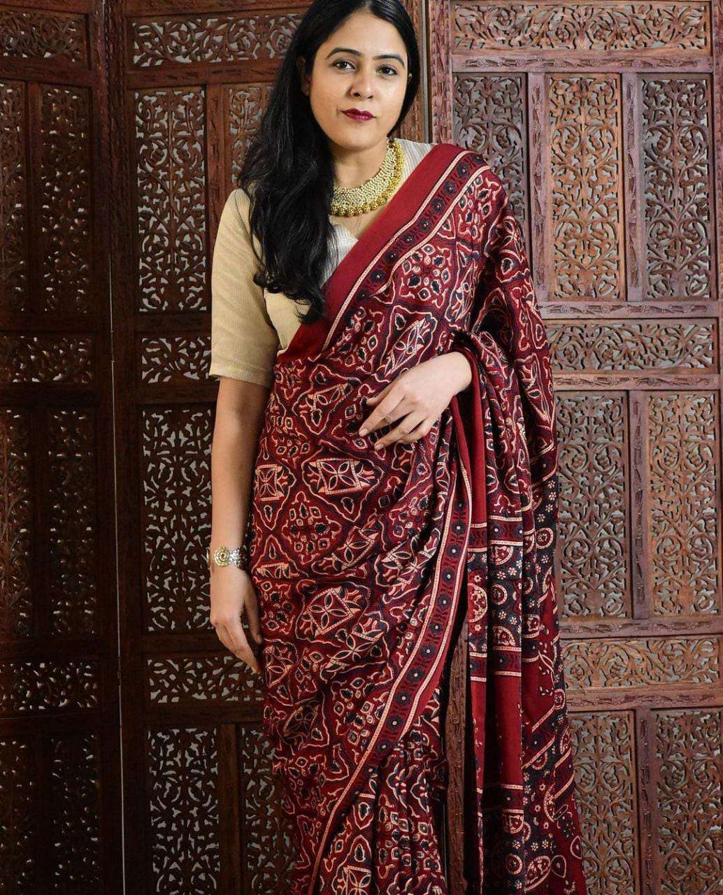 Cotton Linen With fancy Saree collection At wholesale Rate