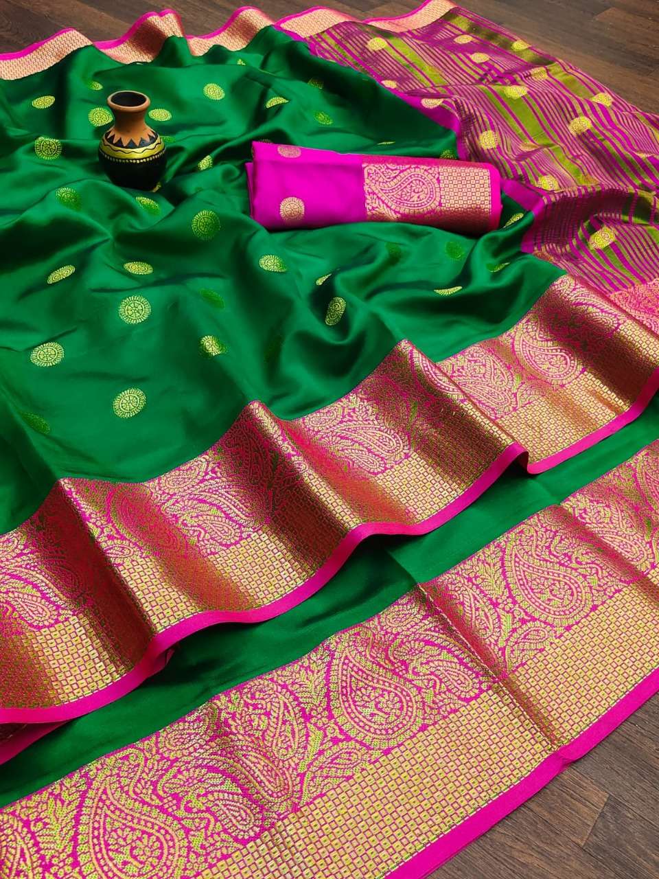Lichi Gola silk with weaving Saree collection at wholesale r...