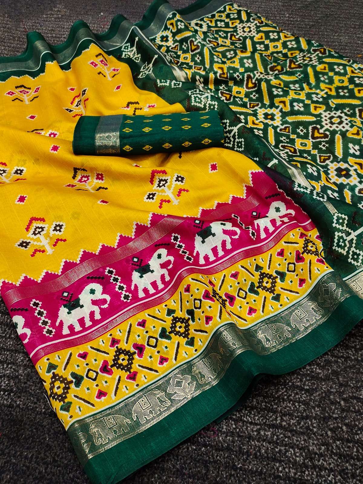 EXCLUSIVE SOFT COTTON DIGITAL PRINTED SAREES COLLECTION AT W...