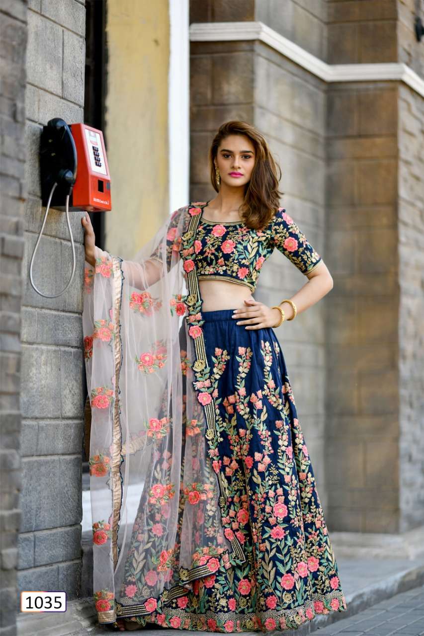 20+ Latest Lehenga Blouse Designs To Try In (2023) - Fashion Qween