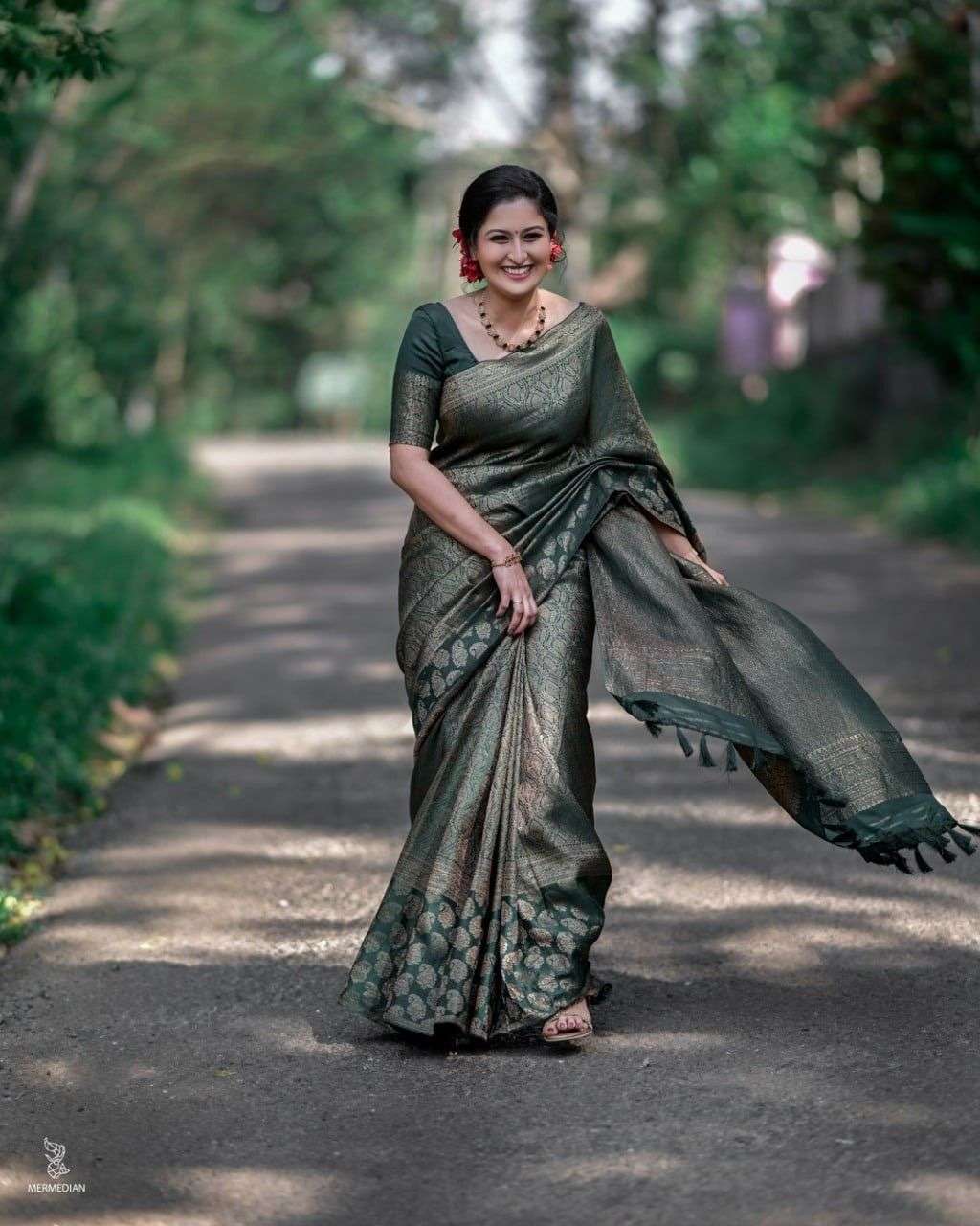 Dark Green Color banarasi silk with weaving design saree col...