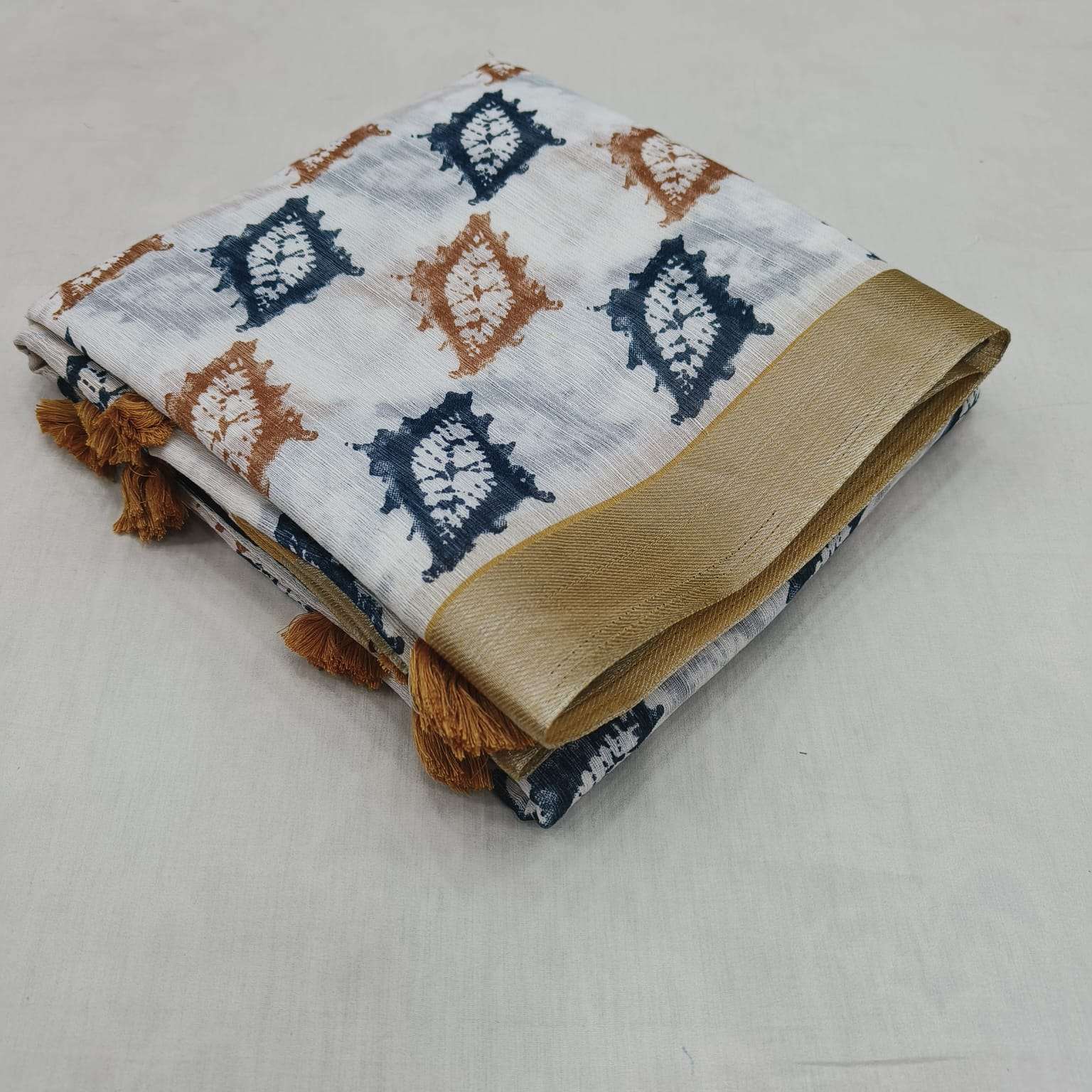 Fancy Linen Cotton with Printed Fancy Saree collection at be...