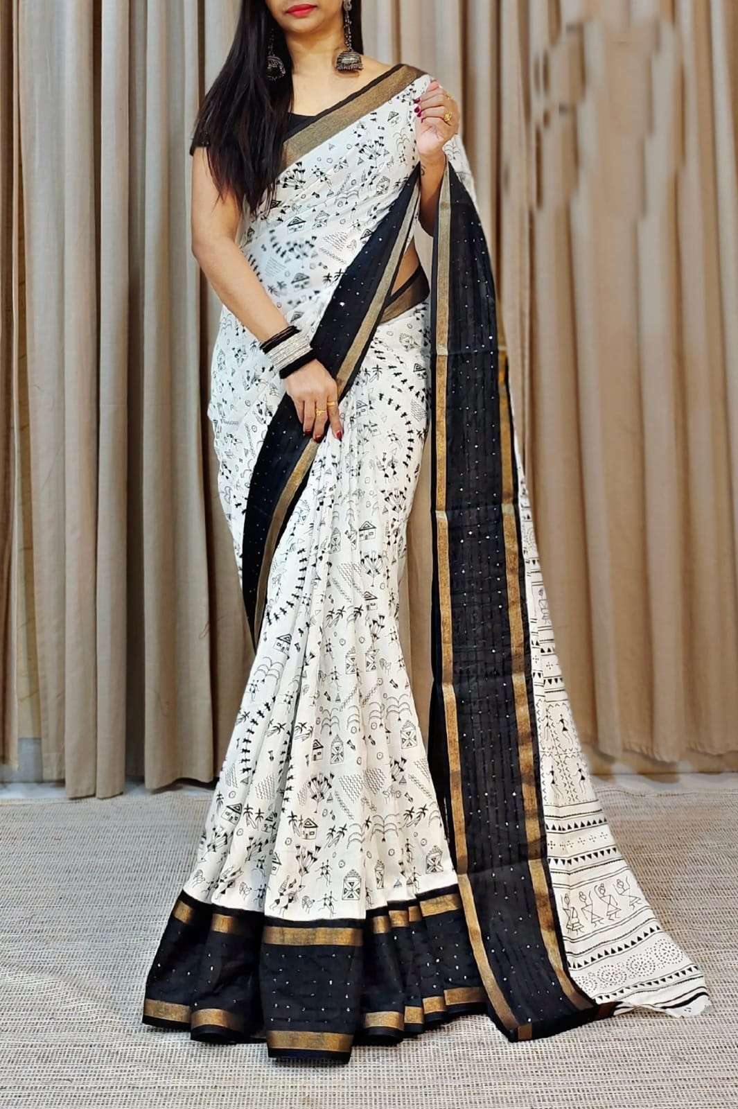 Party wear look Warli Painting Crepe Silk white Colour saree...