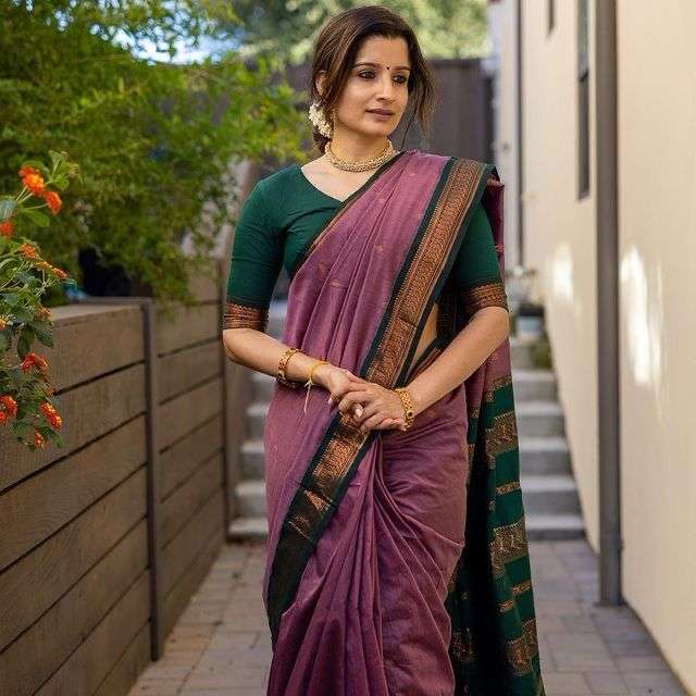 party wear look lilic purple shades silk fabrics saree colle...