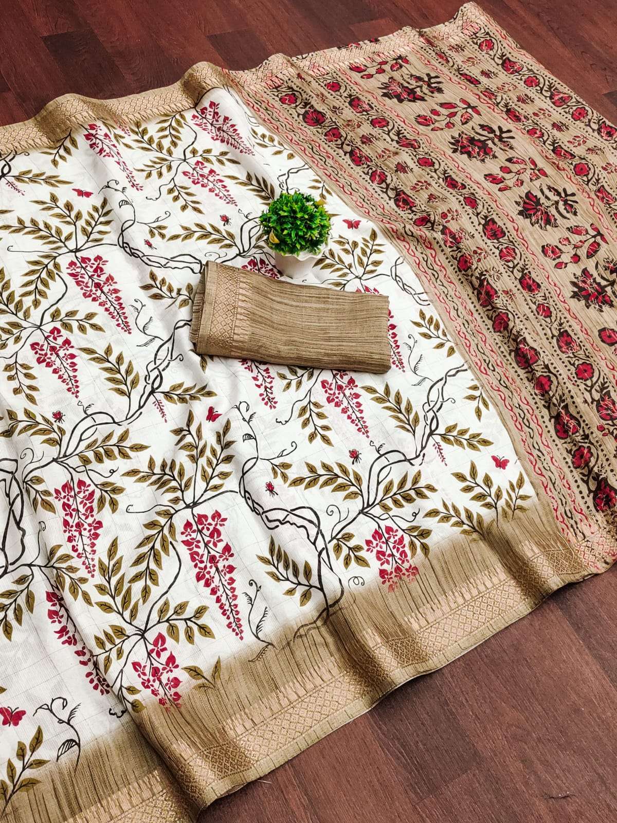 SUMMER SPECIAL COTTON WITH FLOWER PRINTED BEST SAREE WHOLESA...
