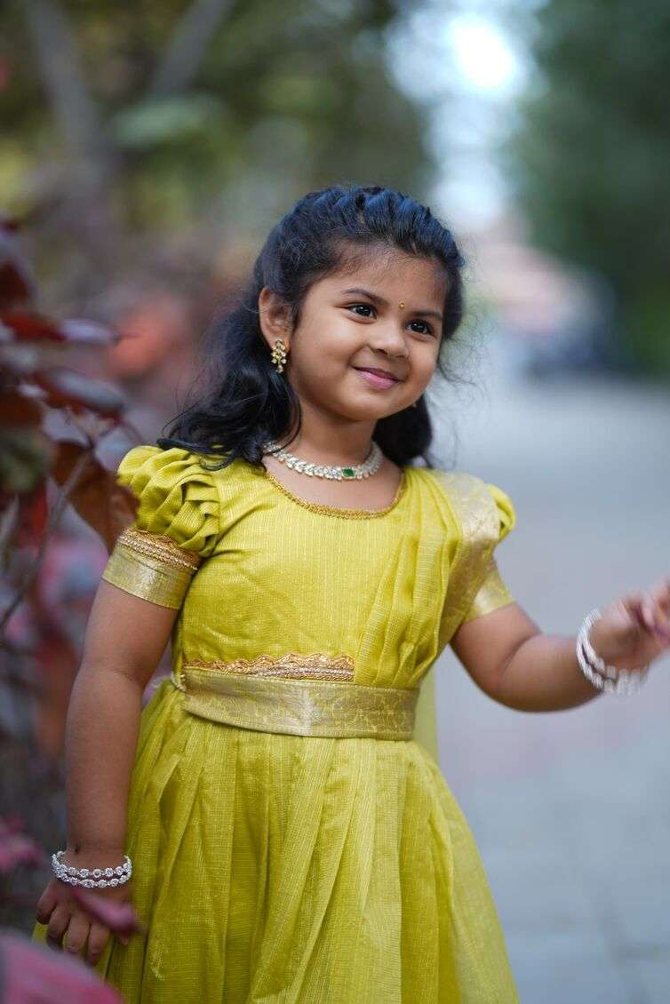 TRADITIONAL FUNCTION KIDS SPECIAL LONG GOWN COLLECTION