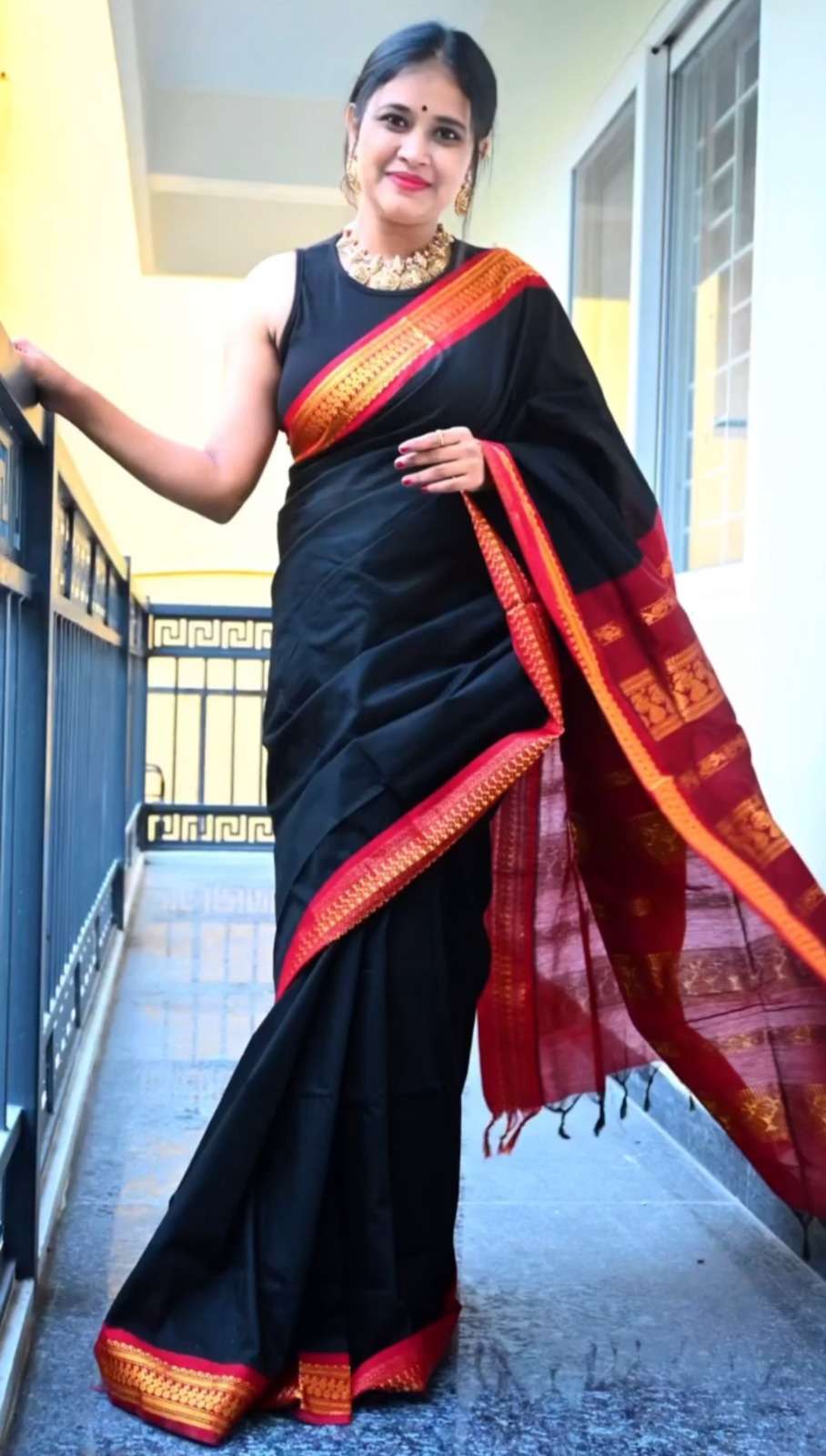 BLACK COLOUR SOFT SILK SAREE SUPPLIER IN SURAT MF 1582