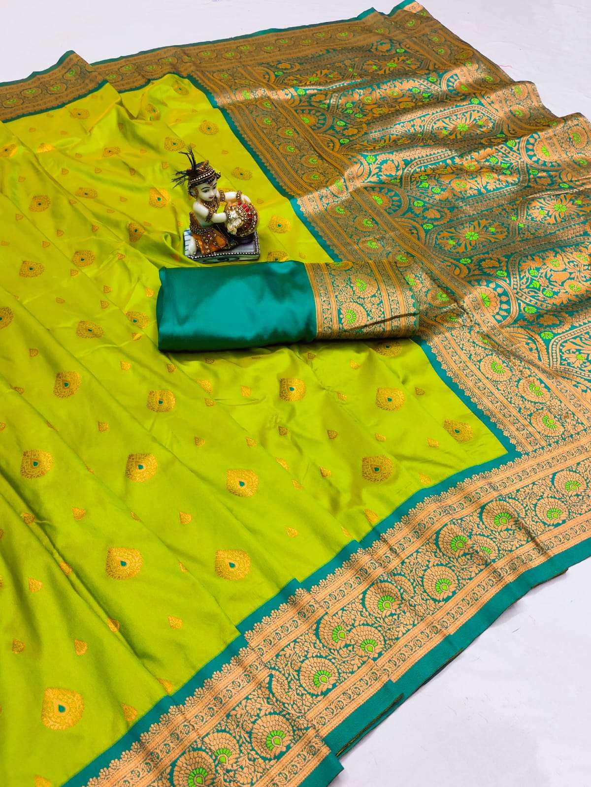 FESTIVAL SPECIAL SOFT BANARASI SILK WEAVING DESIGN SAREE COL...