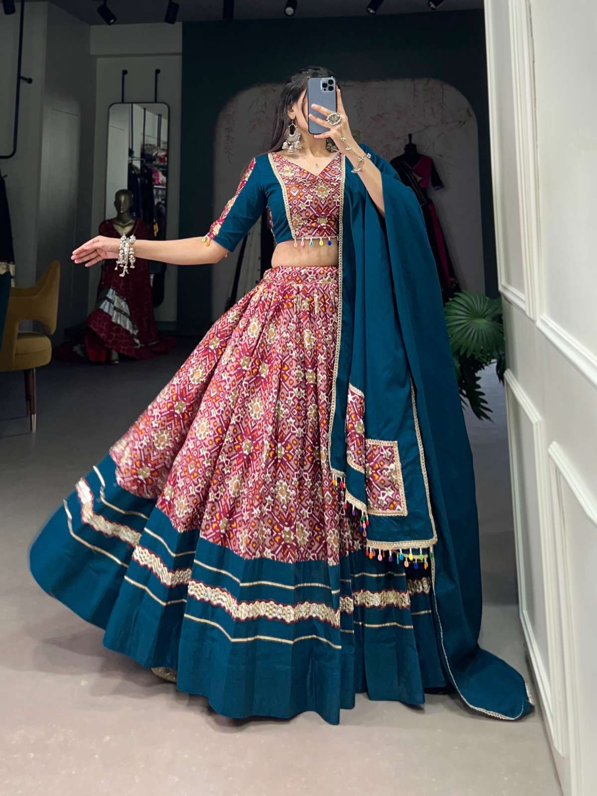 FESTIVAL SPECIAL DOLA SILK PRINTED LEHENGA CHOLI SUPPLIER IN...