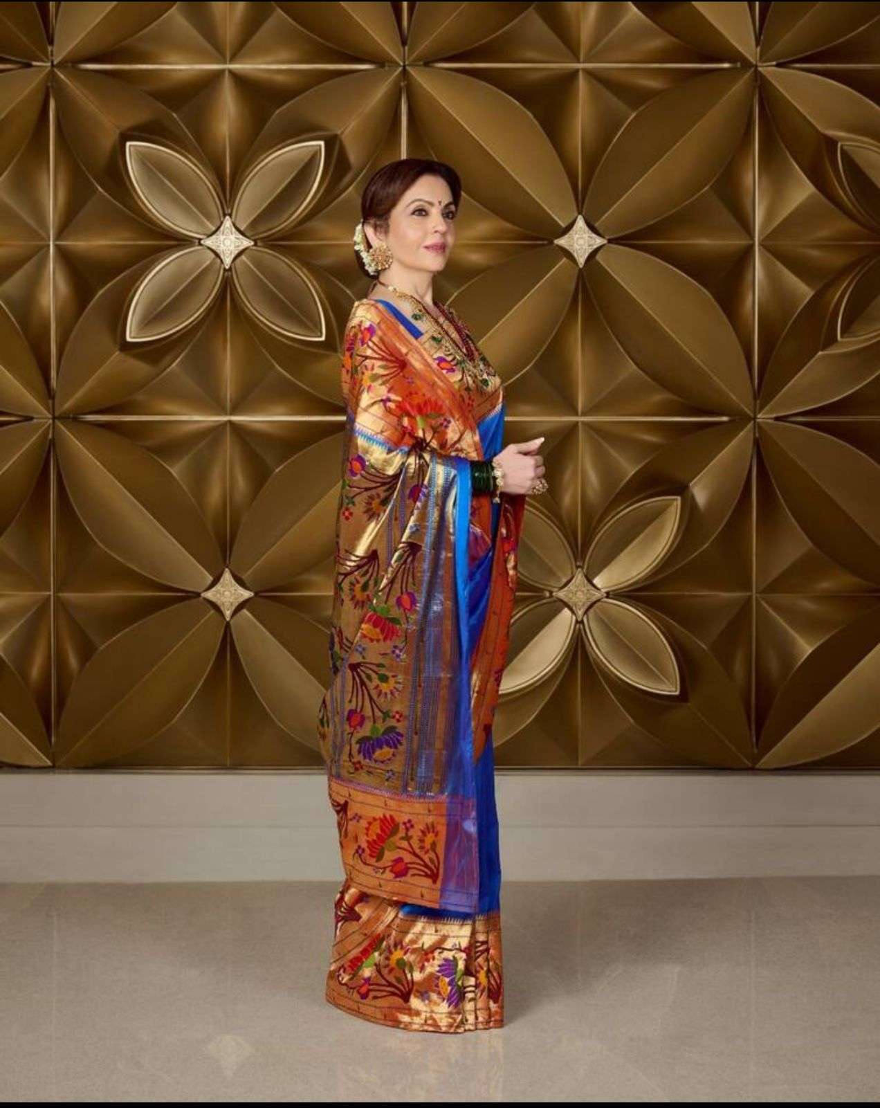 NEETA AMBANI IN BEUTIFUL ROYAL BLUE SHADES PAITHANI SAREE SU...