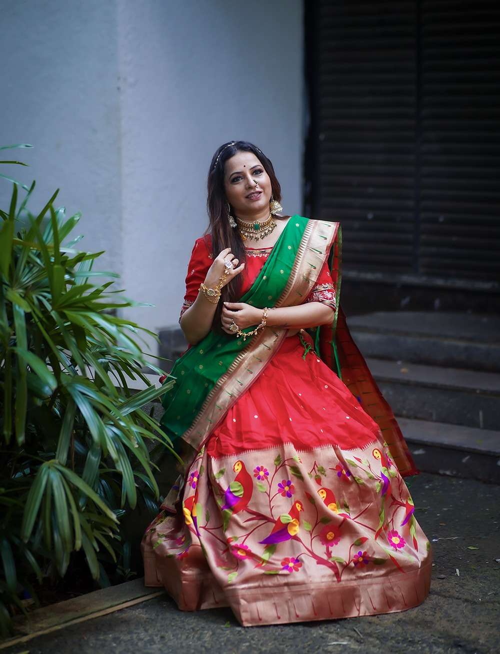 RED COLOUR TRADITIONAL PAITHANI DESIGNER ROYAL LOOK LEHENGA ...