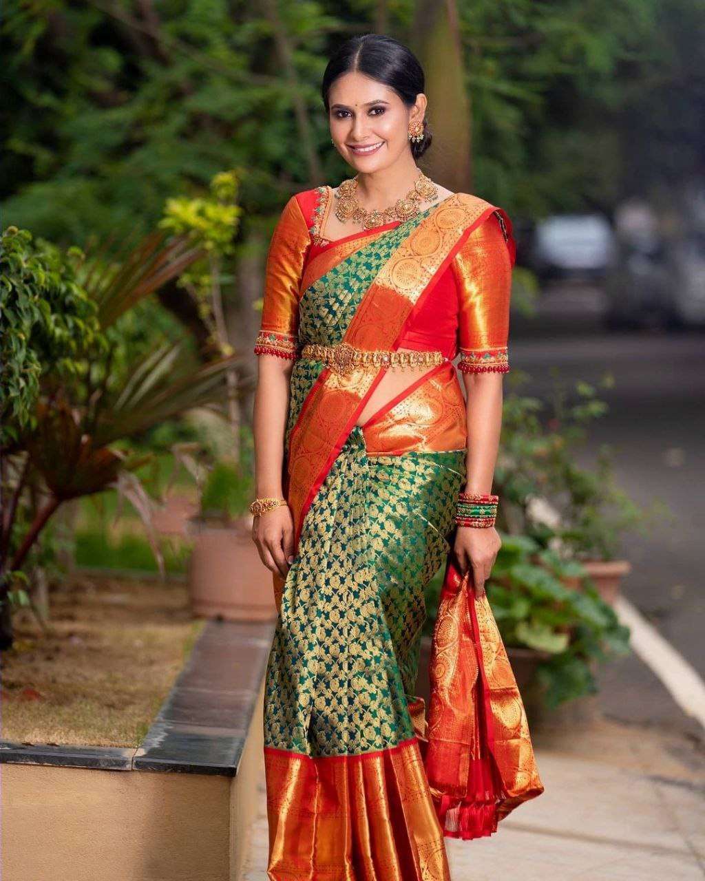 RED & GREEN SHADES LICHI SILK SAREE SUPPLIER IN SURAT MF