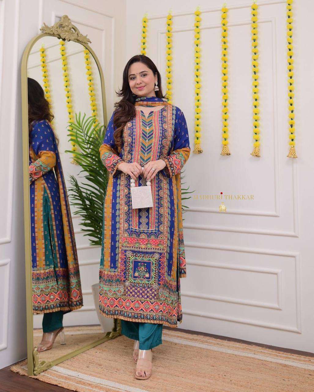 Print work amazing 3 pc suit for wedding and festive season