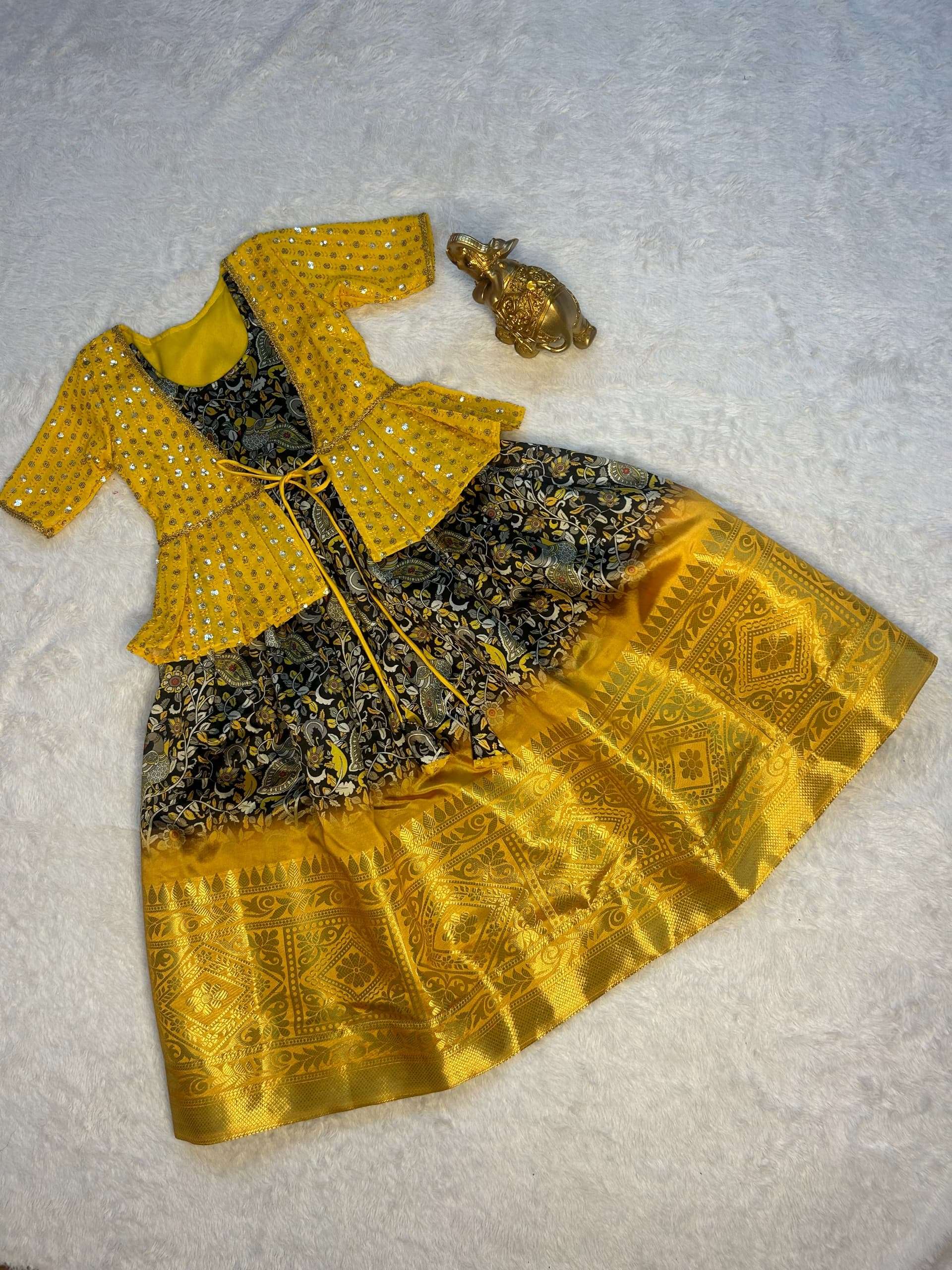 Kids Speical Georgette Fabrics Gown WIth Struk Collection