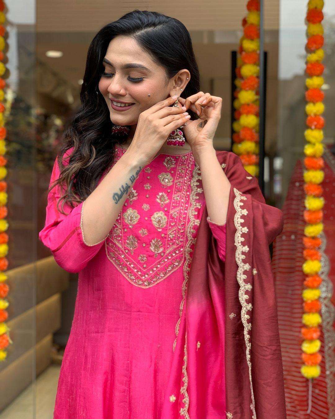 LADY COLORFUL PARTY WEAR KURTI SUIT 3 PCS WOMEN DRESS WHOLES...