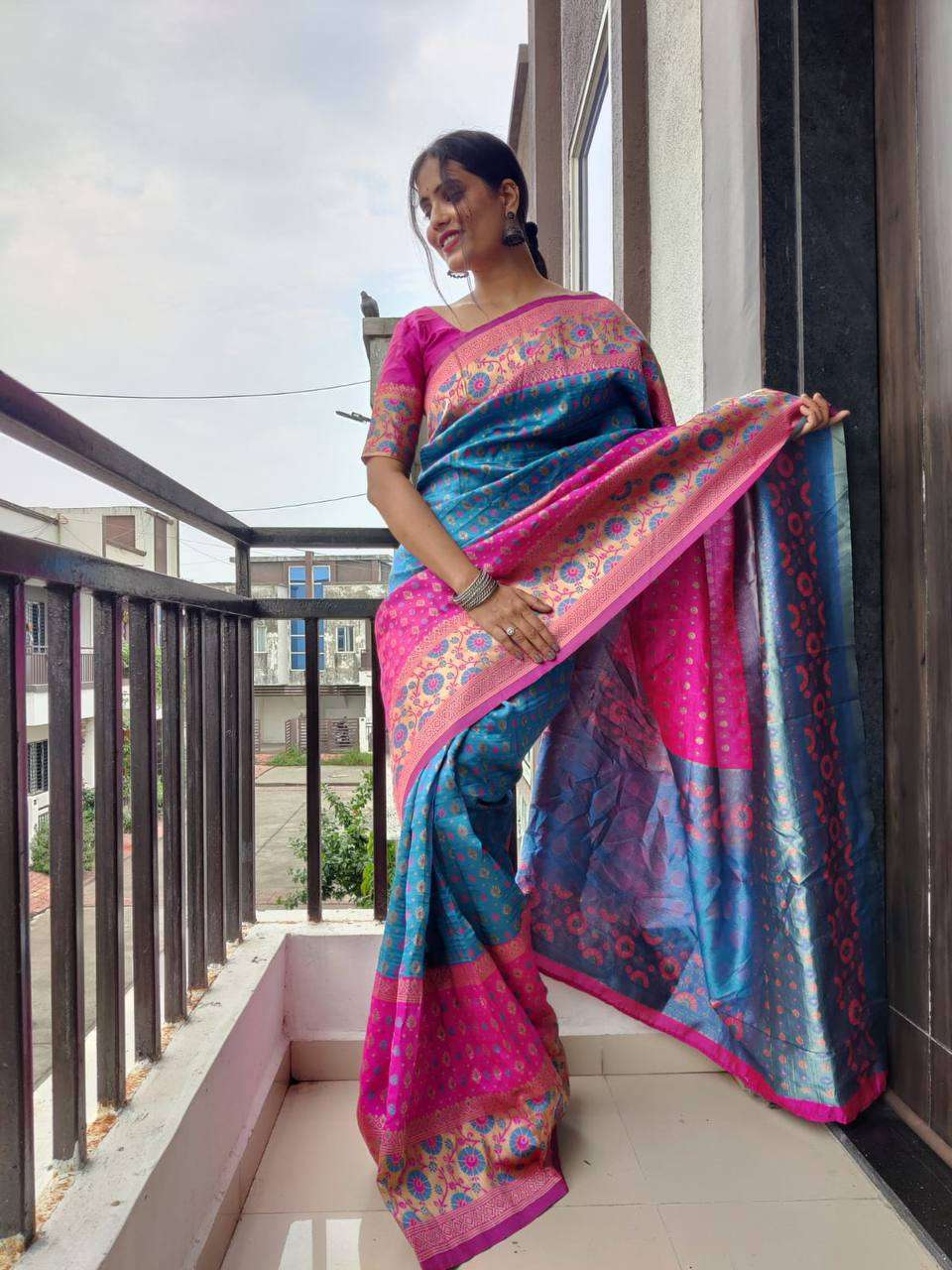 108 BANARASI TYPE SILK SAREE GIFT & FESTIVAL WEAR RESELLER S...