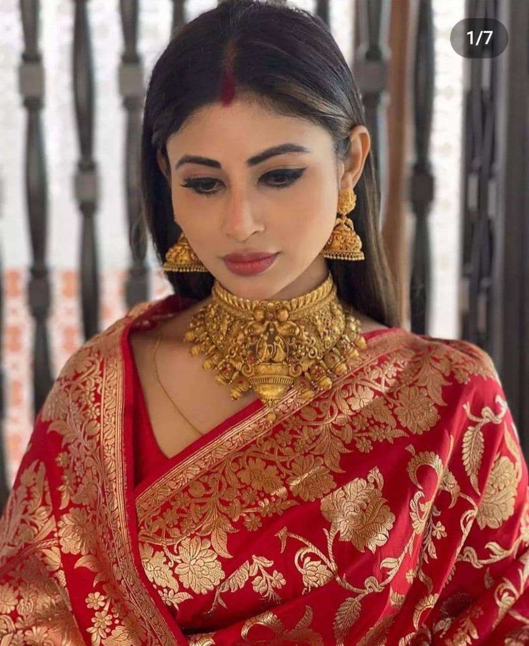 115 MOUNI ROY WOWS RED BANARASI SILK SAREE LOW PRICE DEALER ...