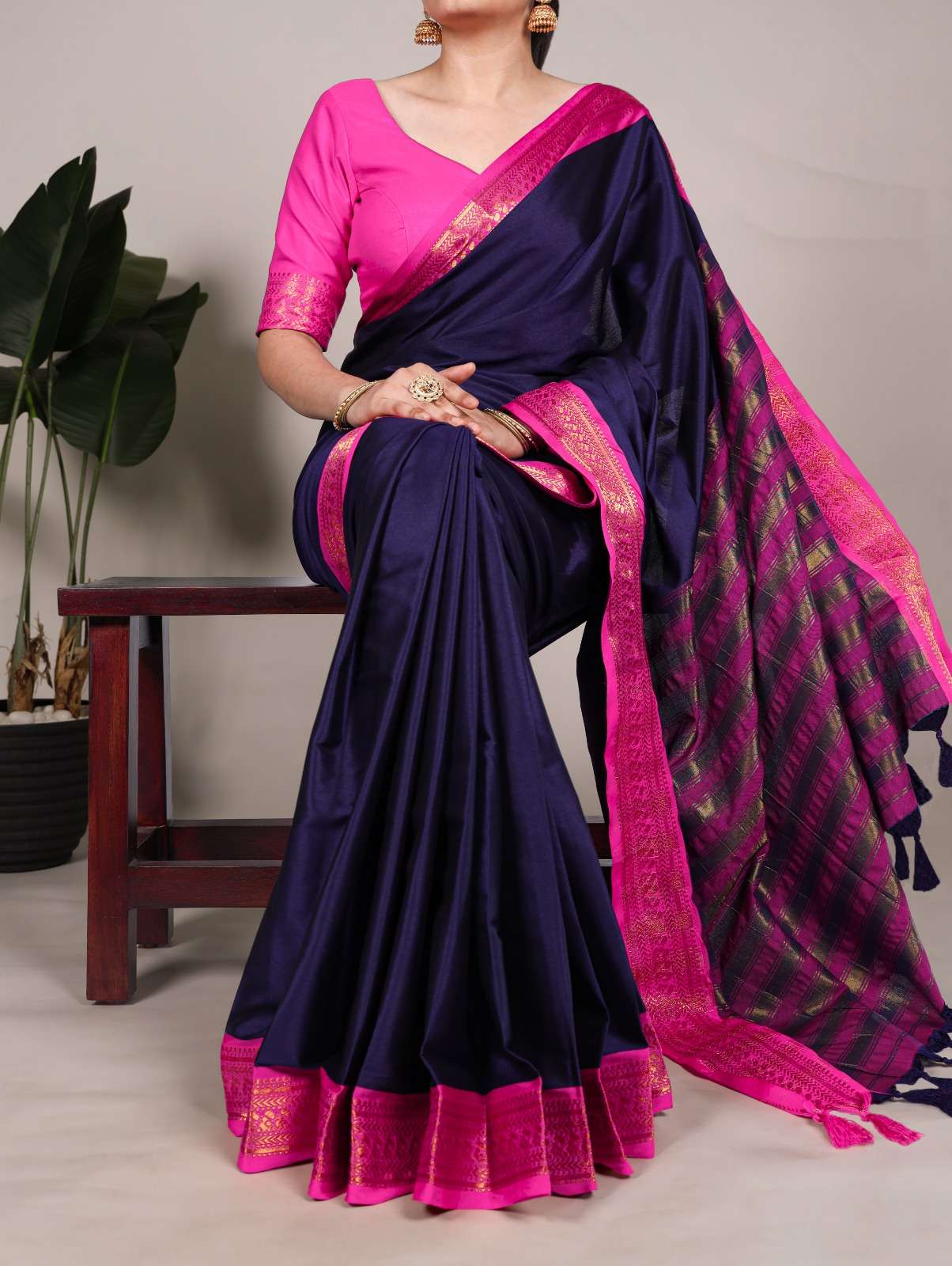 SOFT SILK WEAVING DESIGN SAREE SUPPLIER IN SURAT MARKET YNF ...