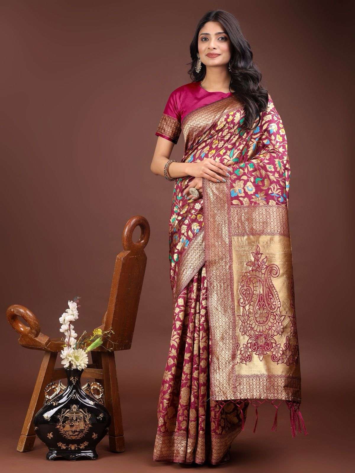 Astita Kashmiri Lichi Silk weaving saree supplier in surat