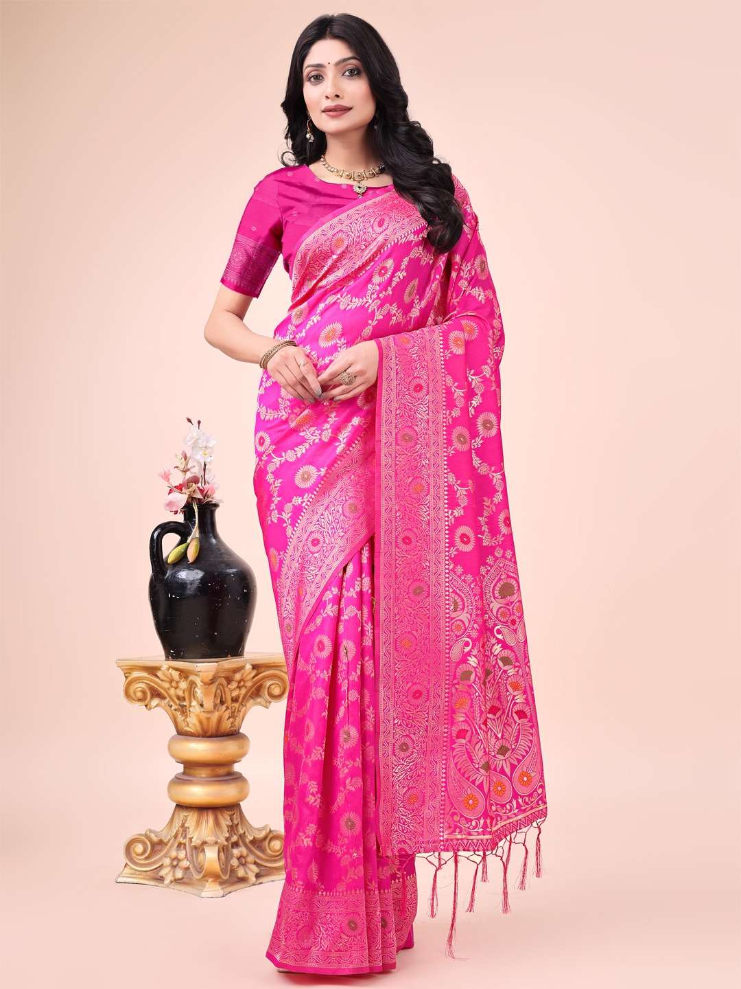 Astita banarasi silk weaving Design saree Suppliers in surat