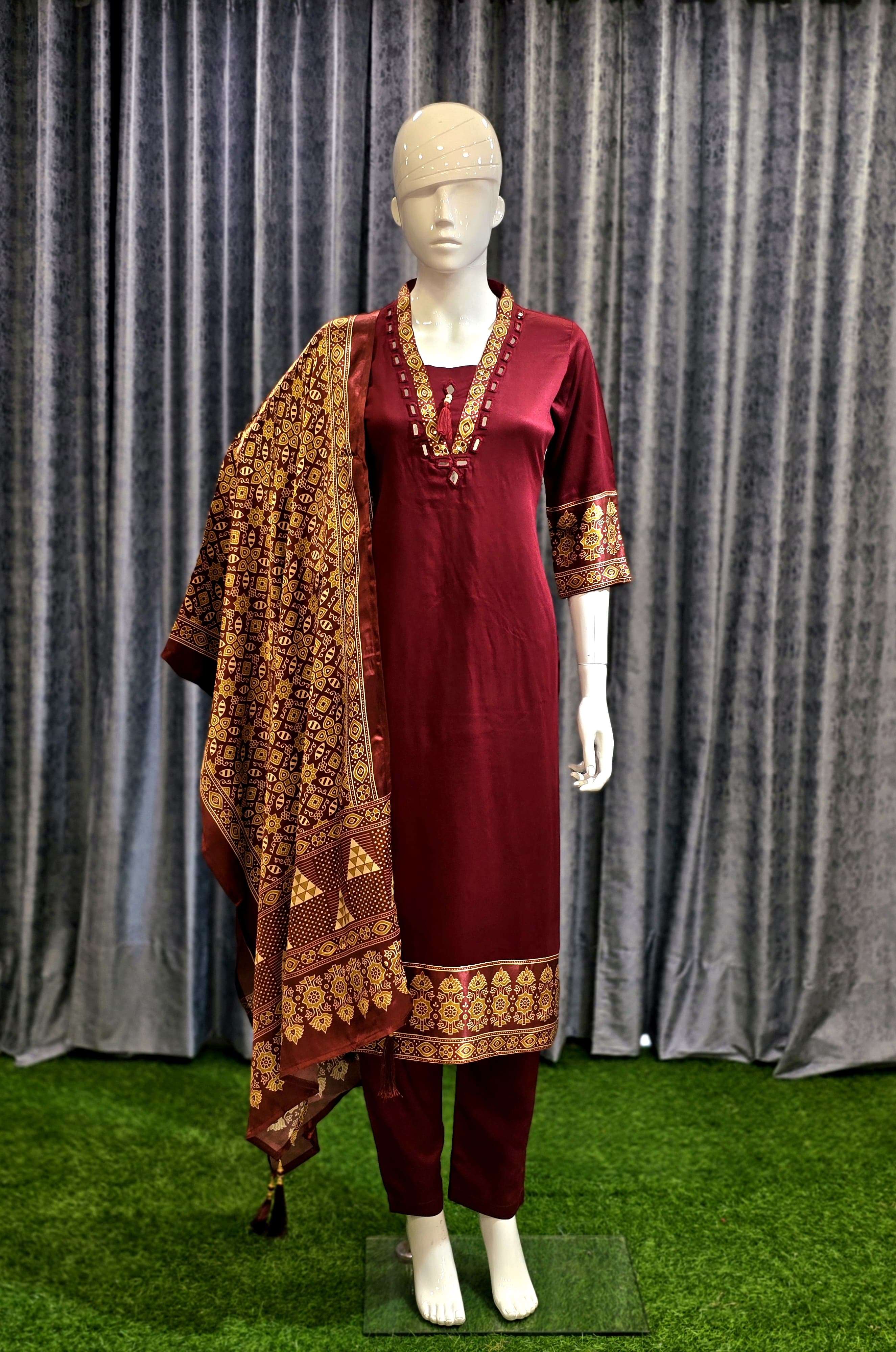 CASUAL WEAR SILK FABRIC KURTI PANT WITH DUPATTA COMBO SUPPLI...