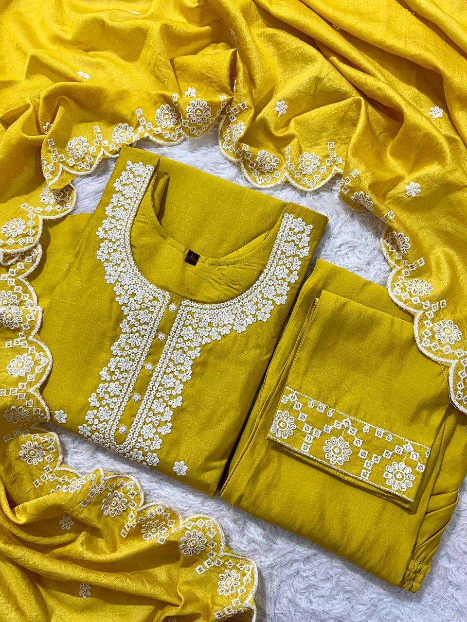 FAMILY FUNCTION DRESS CLOTHES WOMEN COLLECTION RESELLER PRIC...