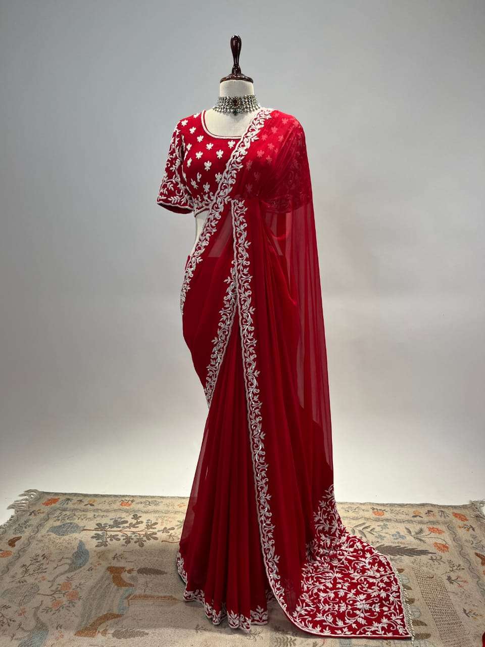JIMMY CHOO FABRIC RED SHADES EMBROIERY WORK BEAUTIFUL SAREE ...
