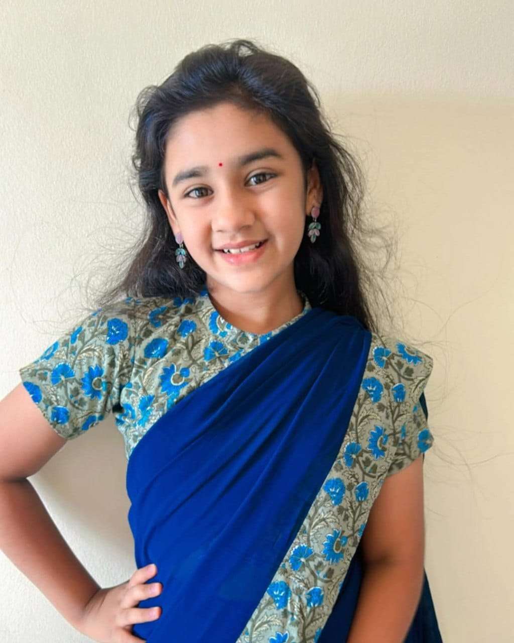 LITTELE KIDS SPECIAL TRADITIONAL LOOK 1 MINUT WEAR SAREE BES...