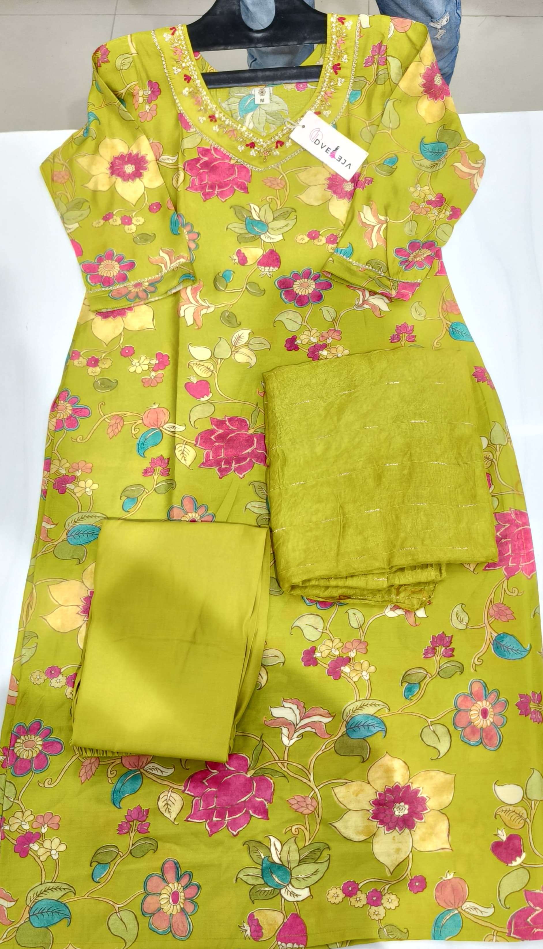DVEEJA FASHION CHANDERI PRINT FANCY SUIT COLLECTION DEALER