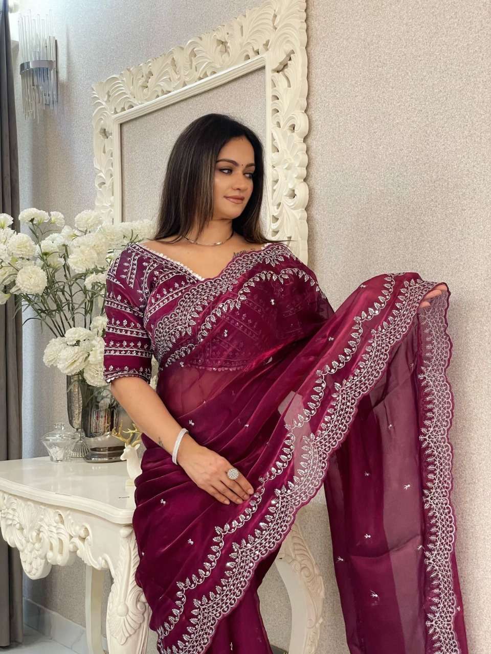 SIYA JIMMY CHOO FABRIC EMBROIDERY WORK PARTY WEAR LOOK SAREE...