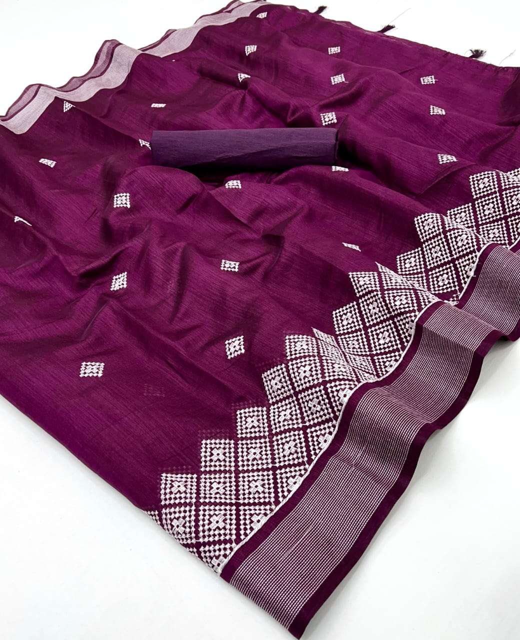 SUPETHIT TRENDING COTTON PANEL SAREE AT WHOLESALE RATES VFX