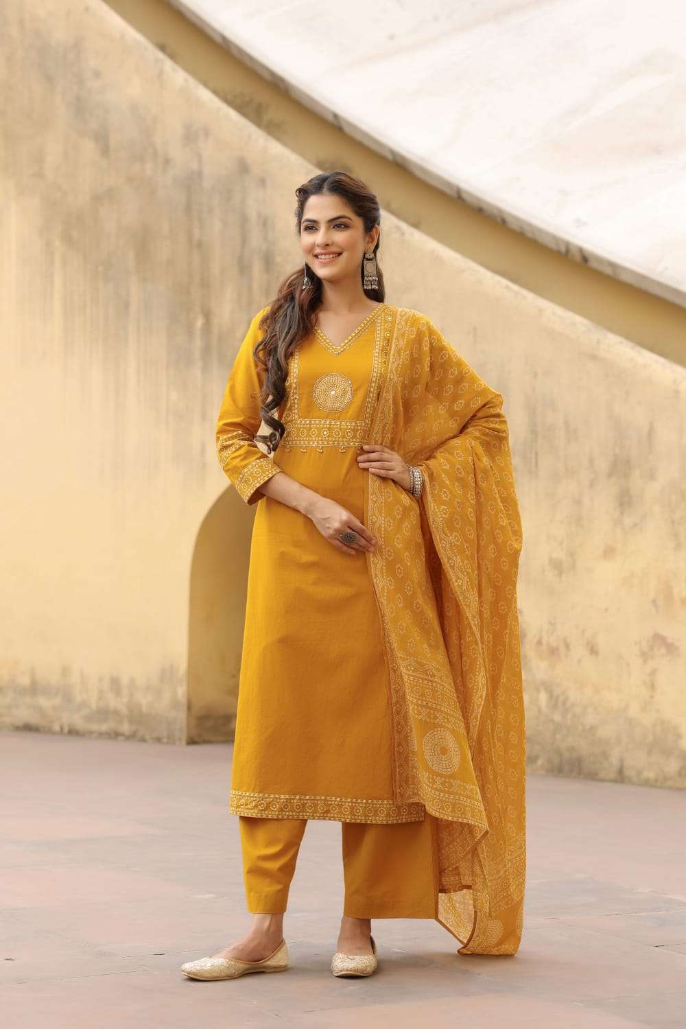 K 183 TRADITIONAL BEAUTIFUL COTTON SUIT FOR WOMEN SUPPLIER 