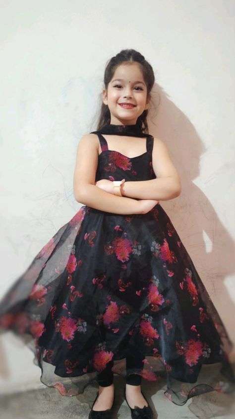 PARTY WEAR LOOK BLACK Shades soft organza flower design gown...