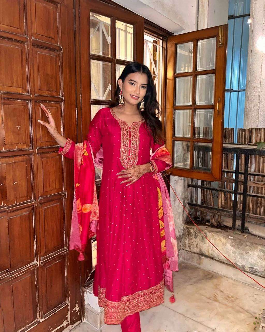 RAKHI AND DIWALI FESTIVAL TRADITIONAL PINK SUIT BUY SURAT RE...