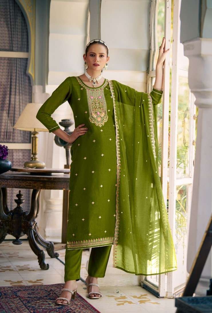 FOURDOST MADIHA CRUSH SILK WITH HEAVY WORK SALWAR SUIT SURAT...