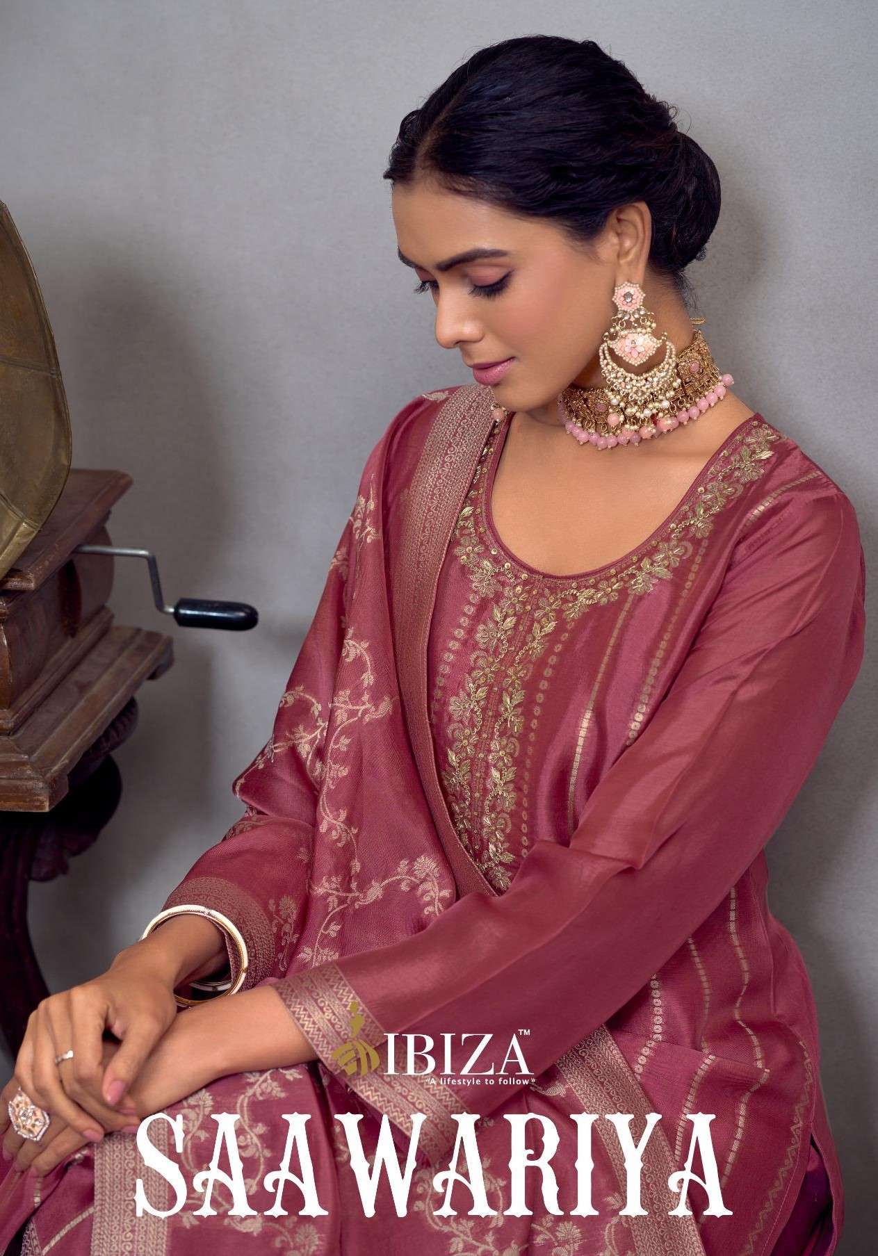 IBIZA SAAWARIYA KOSA SILK JACQUARD PATTER SALWAR SUIT WHOLES...
