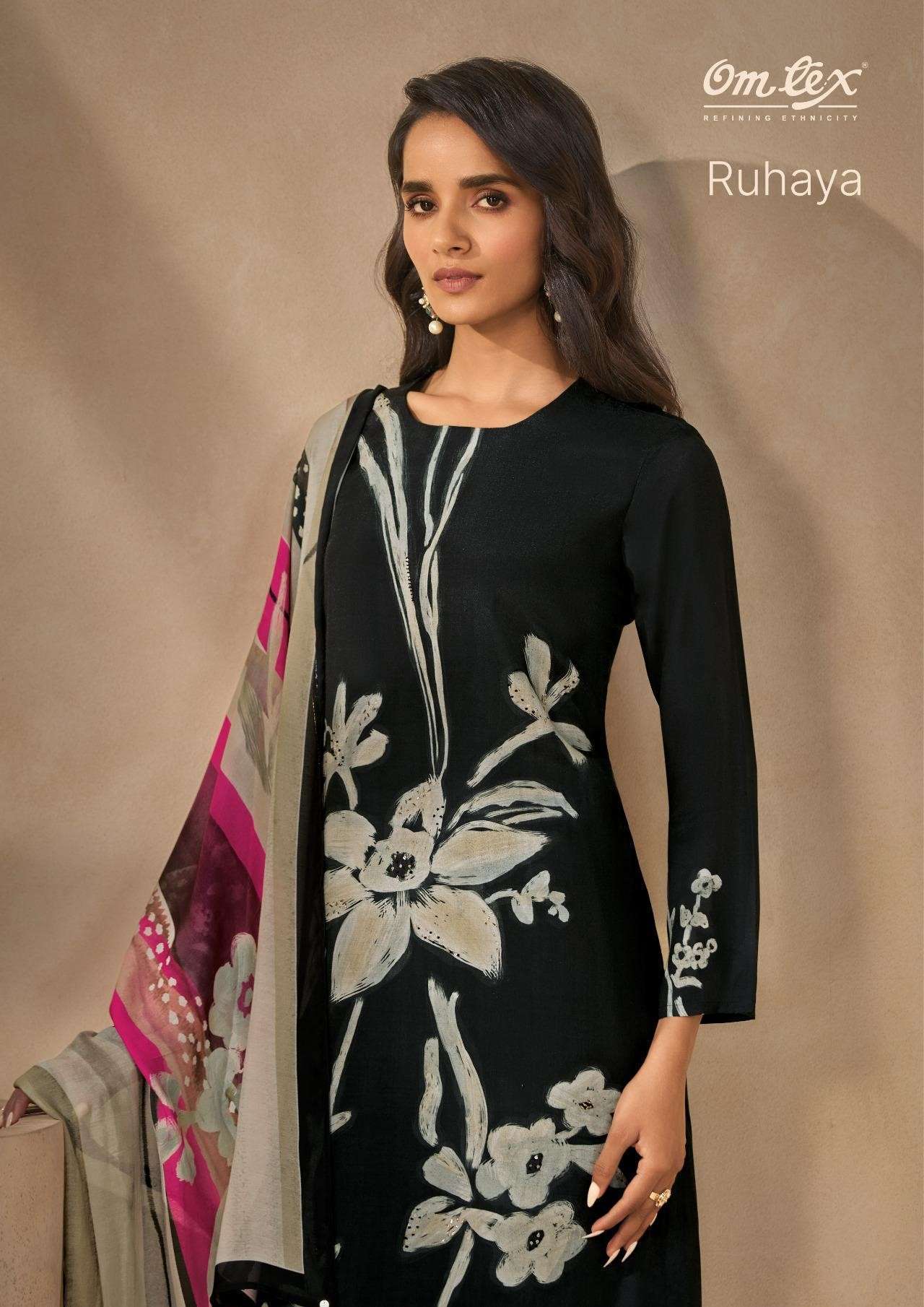 OM TEX RUHAYA EXCLUSIVE LADIES EVENT SUIT PAKIZ SILK DESIGNE...
