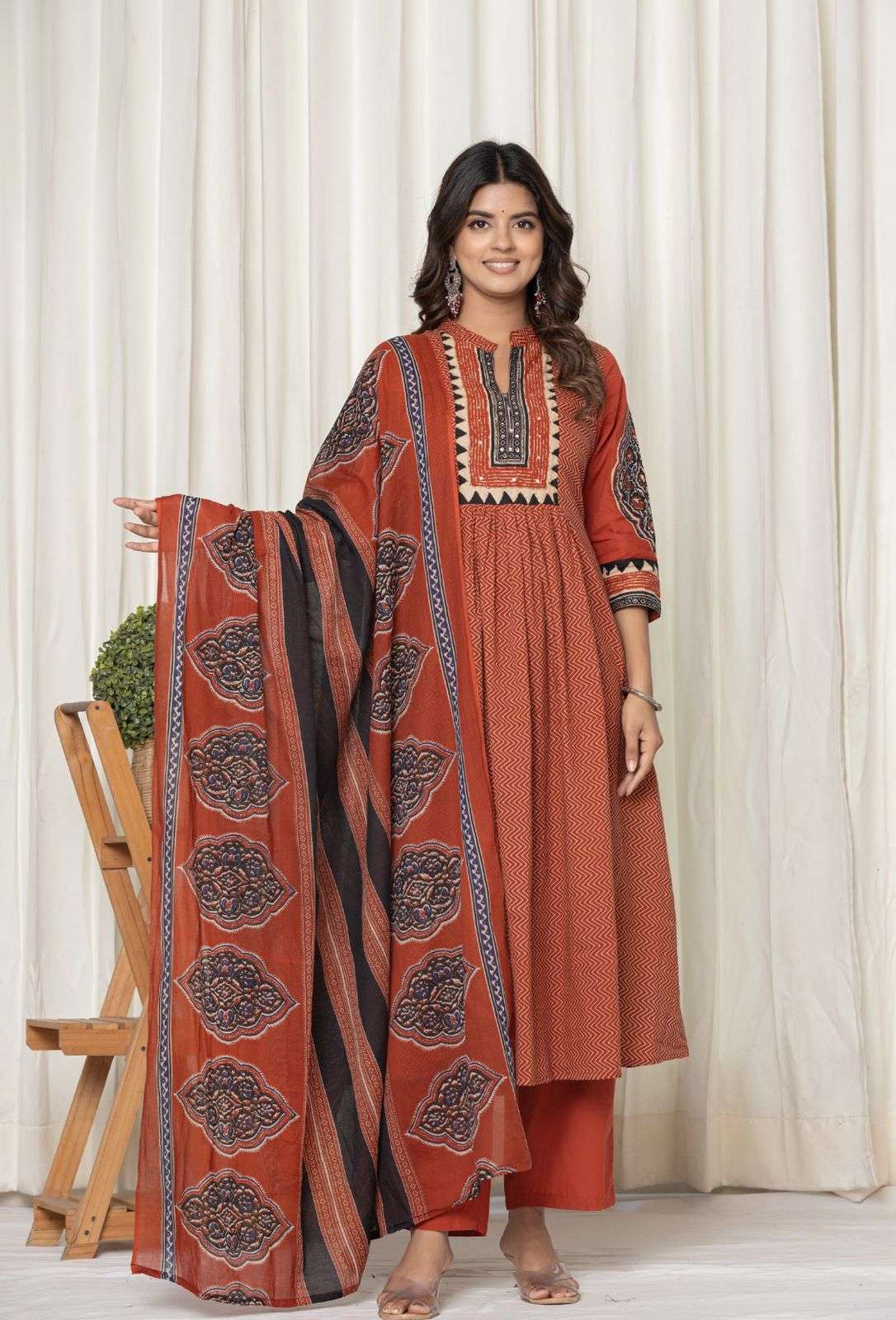 K 295 DIWALI FEK 295 DIWALI FESTIVAL WEAR COTTON SALWAR SUIT...