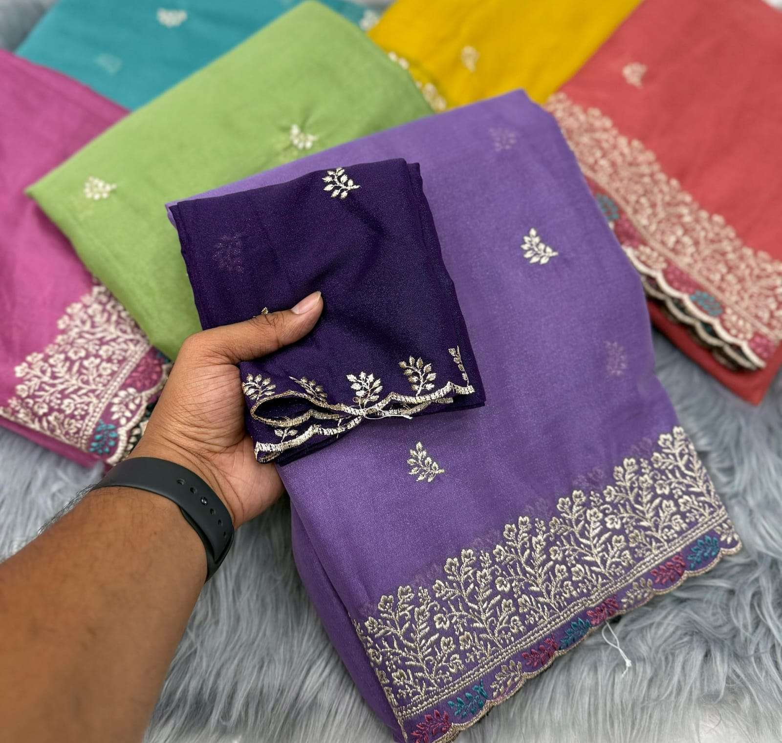 Rich EMbroidery Work Border Georgette Fabric Fancy Saree Bes...