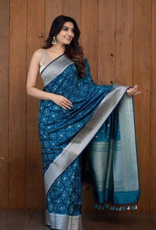 WEDDING FUNCTION TRADITIONAL SILK FABRIC JACQUARD WORK SAREE...